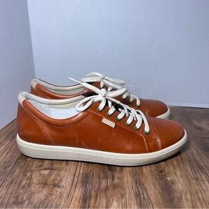 Ecco Women’s Soft 7 Sneaker Size 38 / 7-7.5